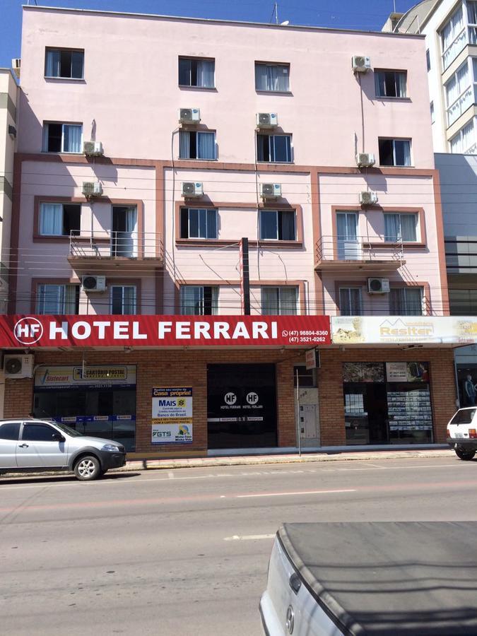 Hotel Ferrari Риу-ду-Сул Экстерьер фото